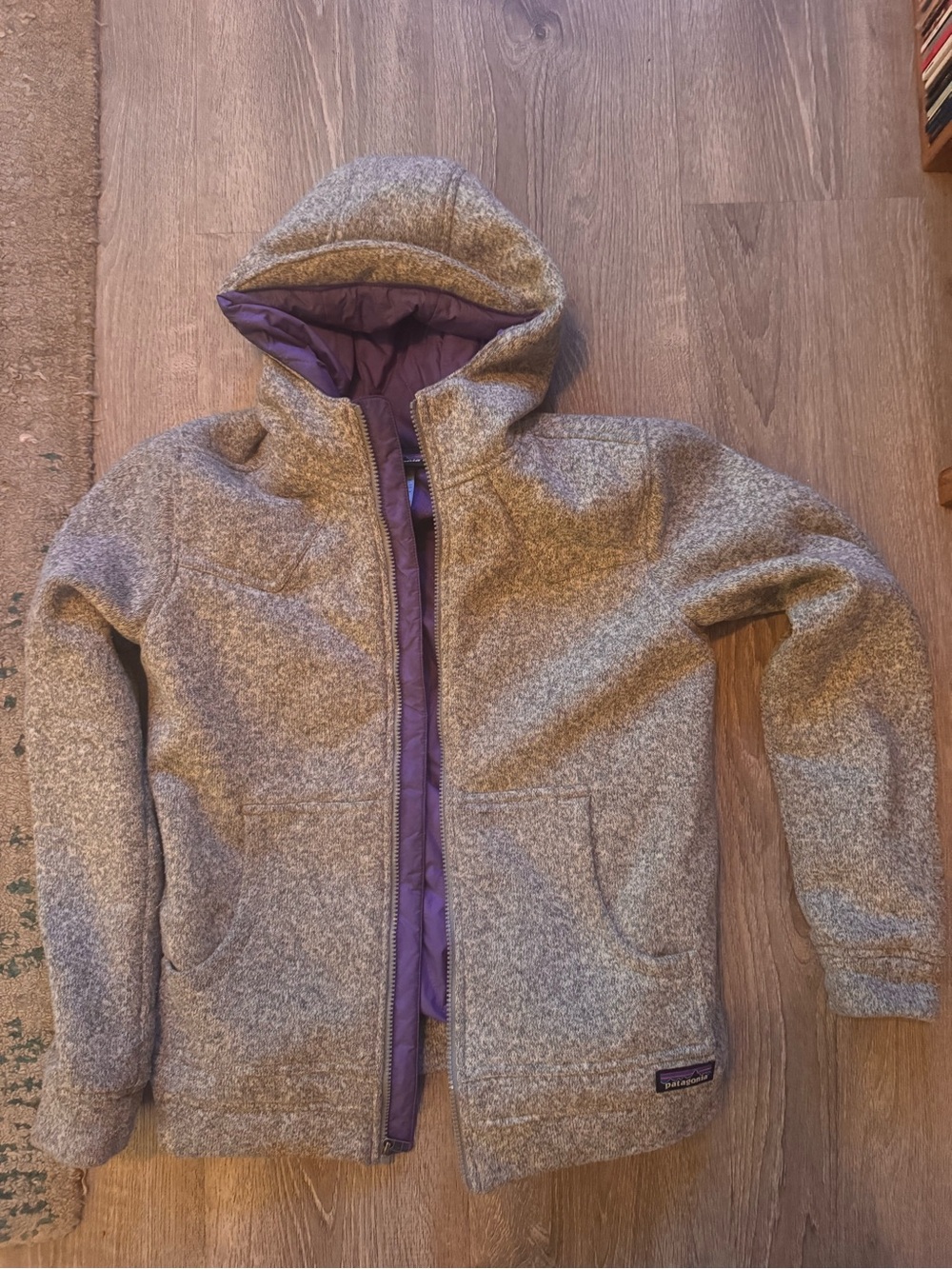 Patagonia Gray Hooded Puffer Jacket with Purple Lining - M, vintage